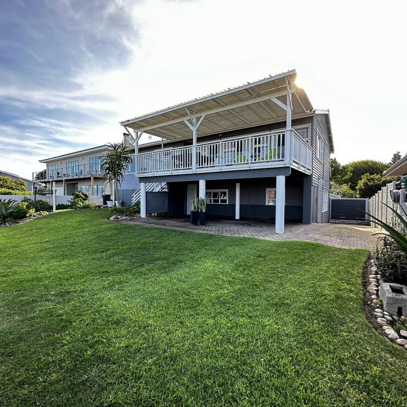 5 Bedroom Property for Sale in Reebok Western Cape